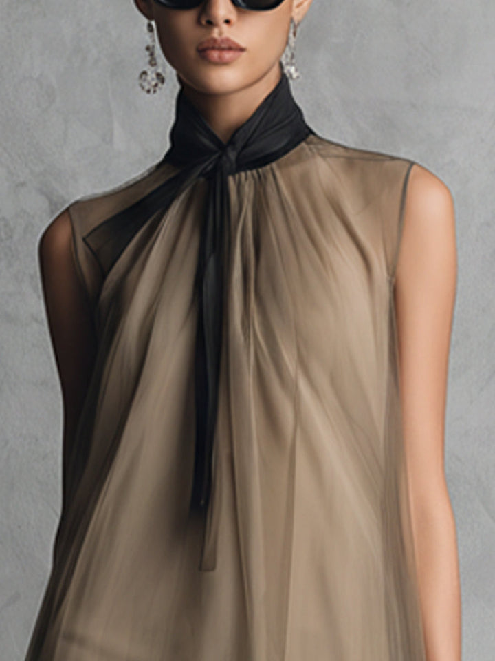 Yupha - Vestido Midi Assimétrico Transparente de Gola Alta