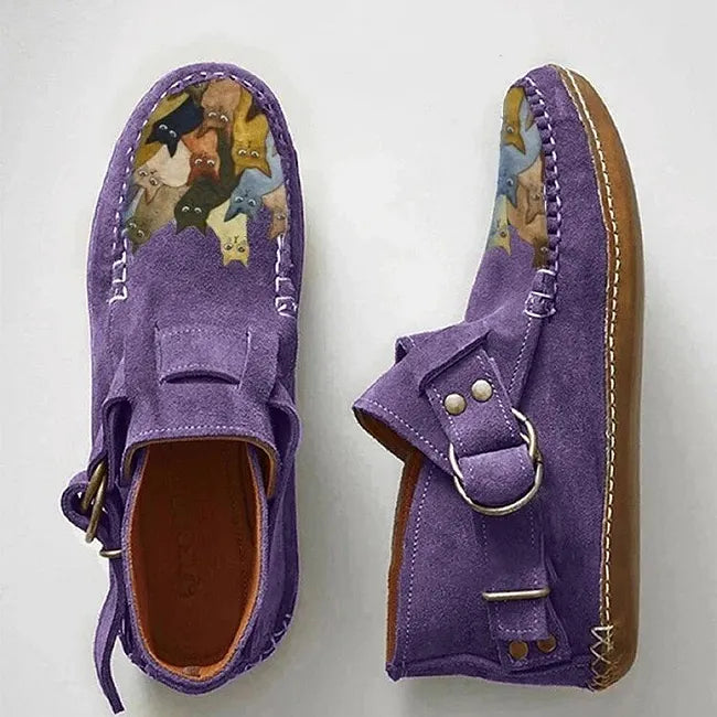 Viktoriy - Botas Rasas Até ao Tornozelo Com Padrão de Gato e Fivela
