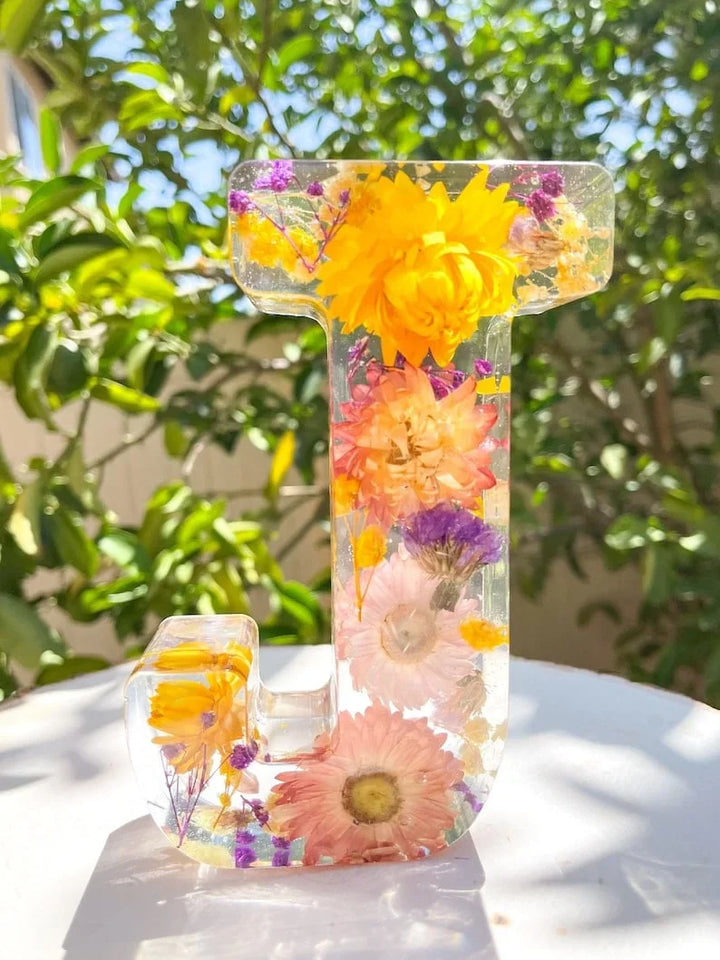 FloraShine - Candeeiro Noturno Artesanal em Resina Com Flores