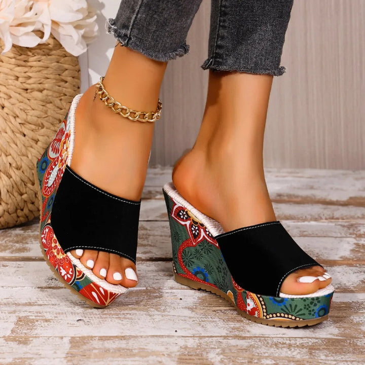 Laerke - Sandália Com Salto Em Cunha e Estampado Floral