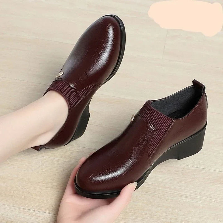 Switolina - Sapatos De Cunha Em Pele Na Moda
