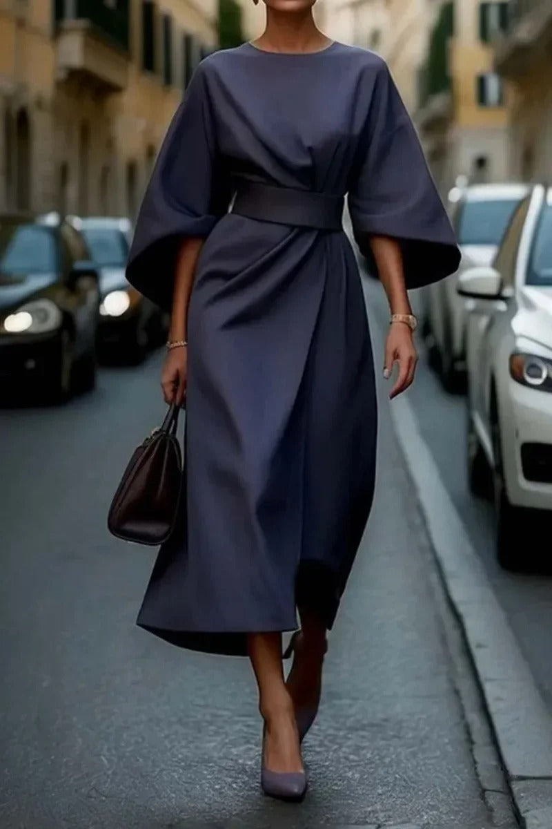 Rita - Vestido Elegante Com Mangas Curtas e Cinto
