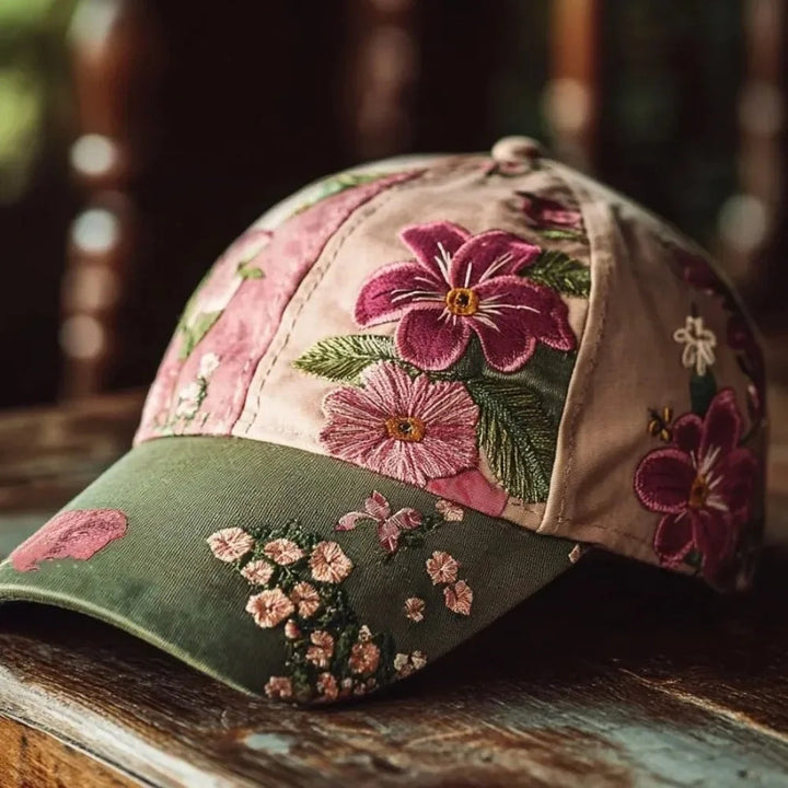 Virinia - Boné Com Bordado Floral