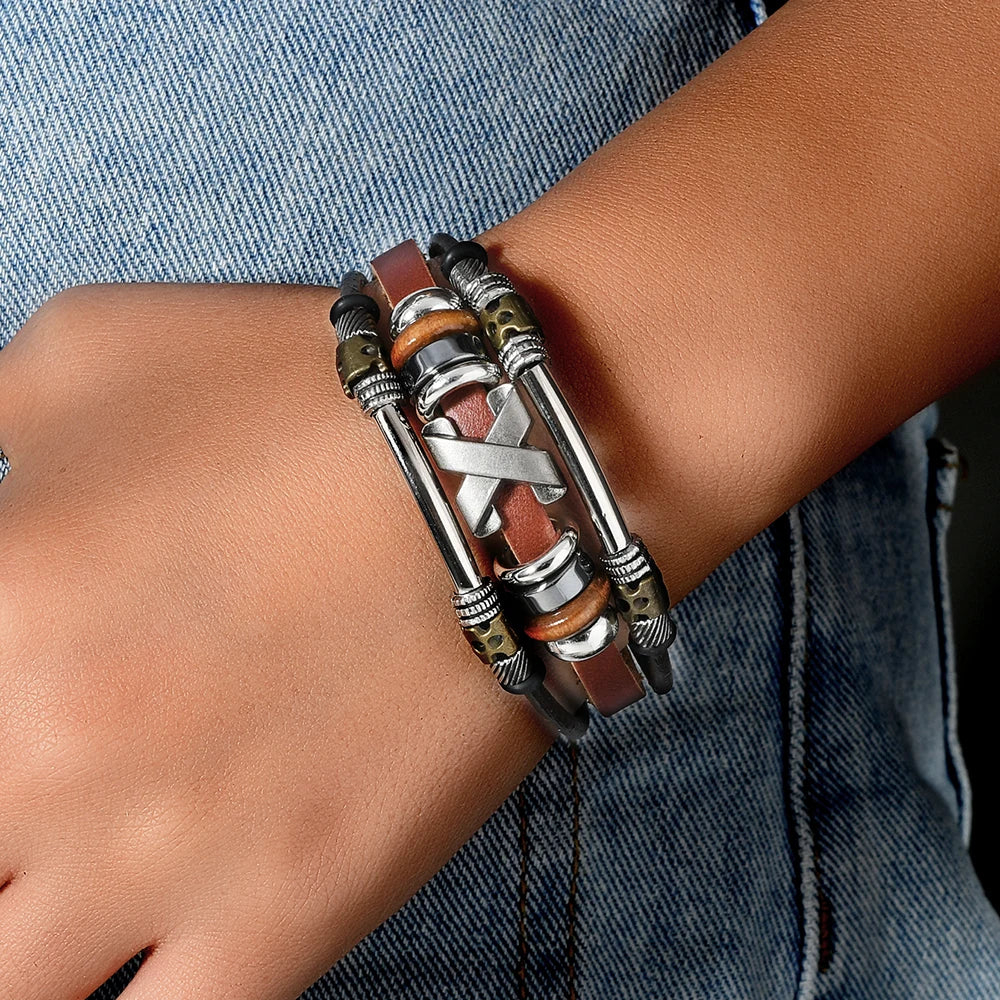 Garland - Pulseira de Couro com Cruz em Camadas