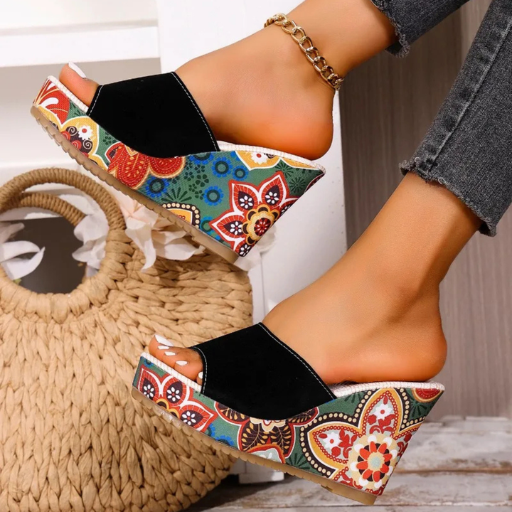 Laerke - Sandália Com Salto Em Cunha e Estampado Floral