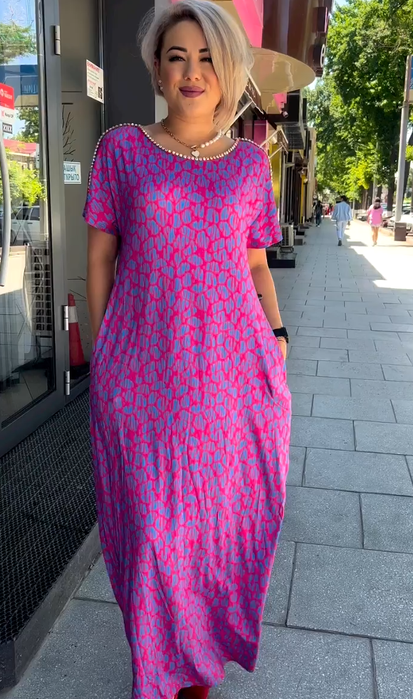 Aspasia - Vestido Estampado Arrojado e Alegre