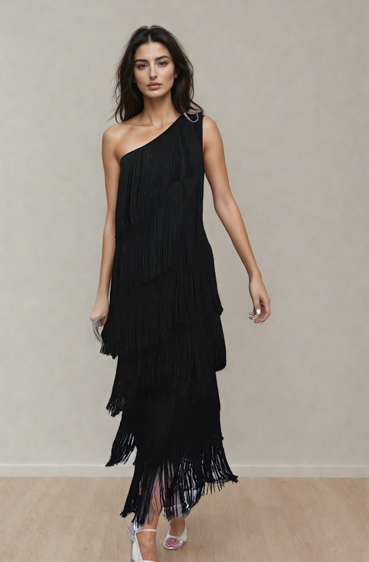 Tamira - Vestido Longo com Ombros Inclinados