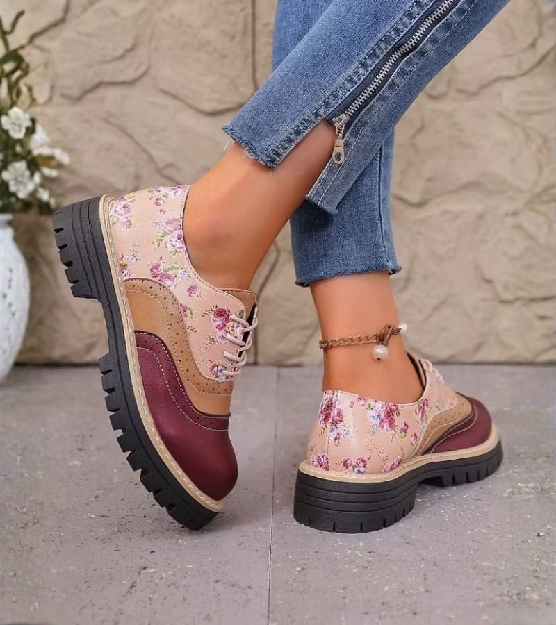 Kiela - Sapatos Oxford Com Padrão Floral E Sola Com Saliências Grossas