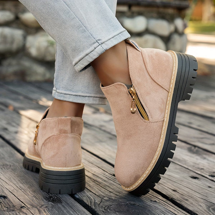 Angelika - Botas de Cano Curto em Camurça Com Fecho Lateral