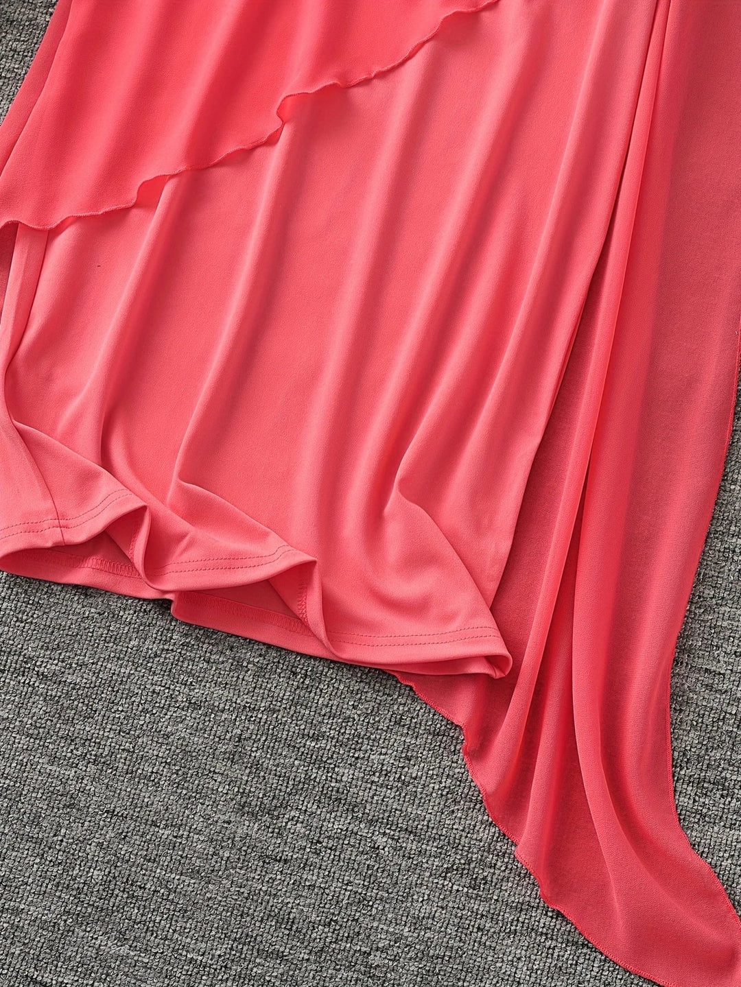 Maren - Vestido Midi Elegante Sem Mangas