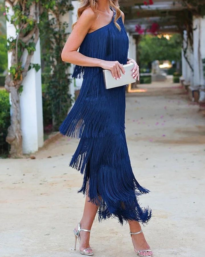 Tamira - Vestido Longo com Ombros Inclinados