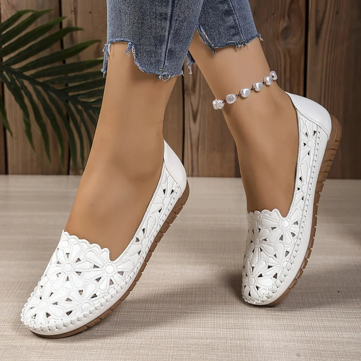 Inessa - Sapatos Ortopédicos Elegantes com Recortes