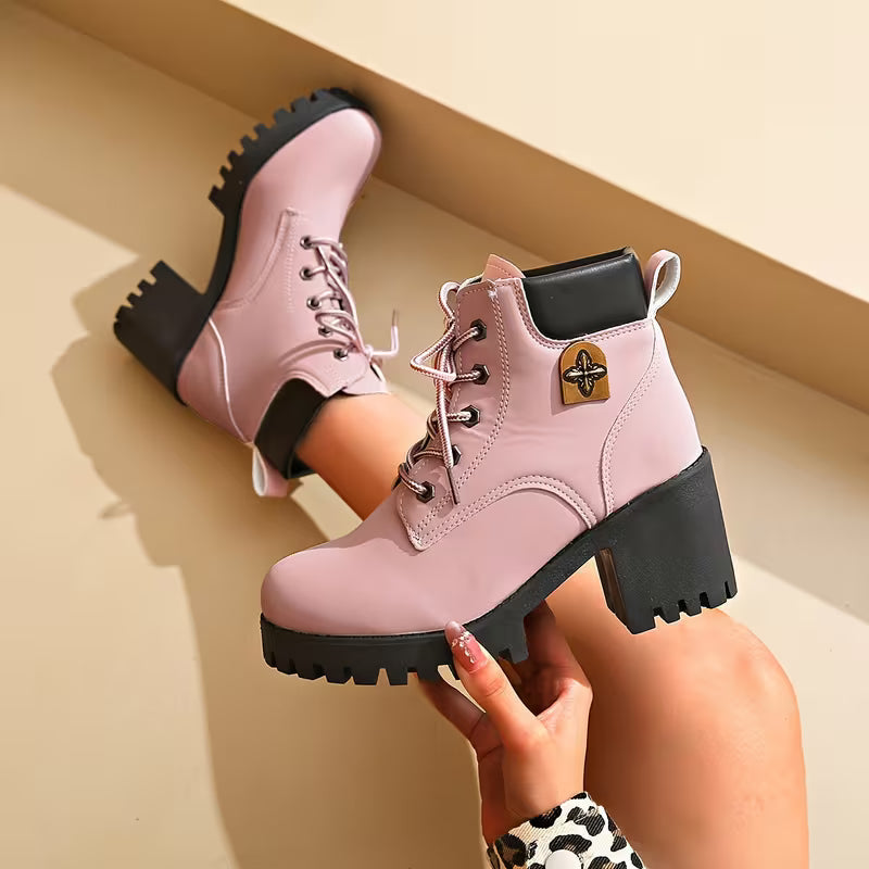 Donjeta - Botas de Cano Curto Com Salto Grosso e Atacadores