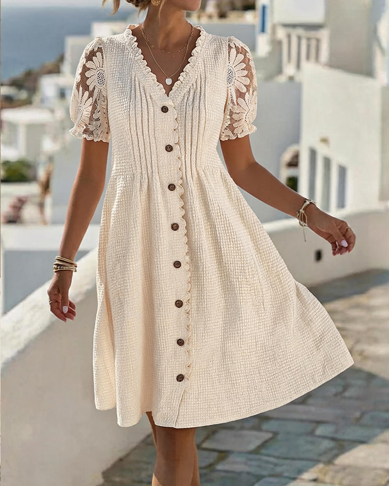 Deneke - Vestido com Mangas Balão e Patchwork em Renda