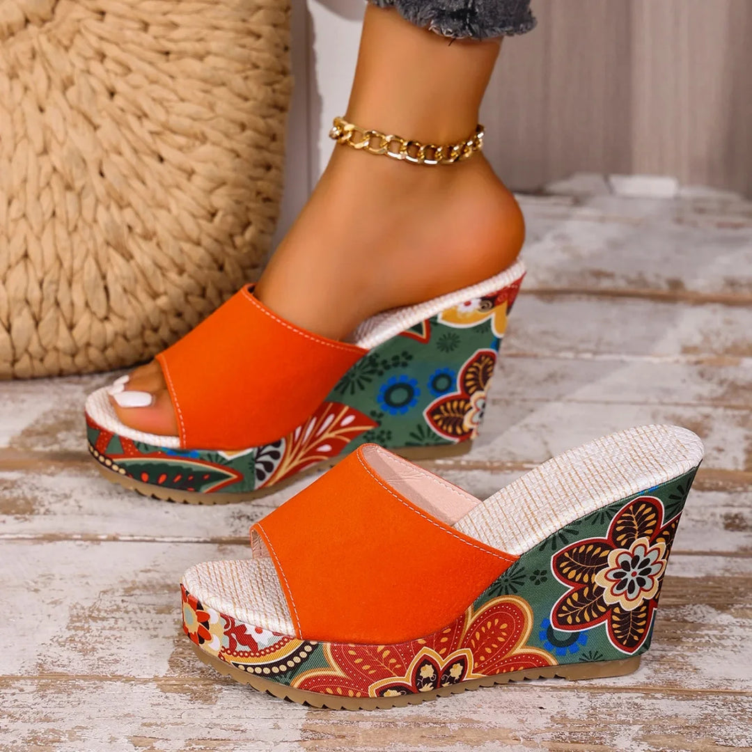Laerke - Sandália Com Salto Em Cunha e Estampado Floral