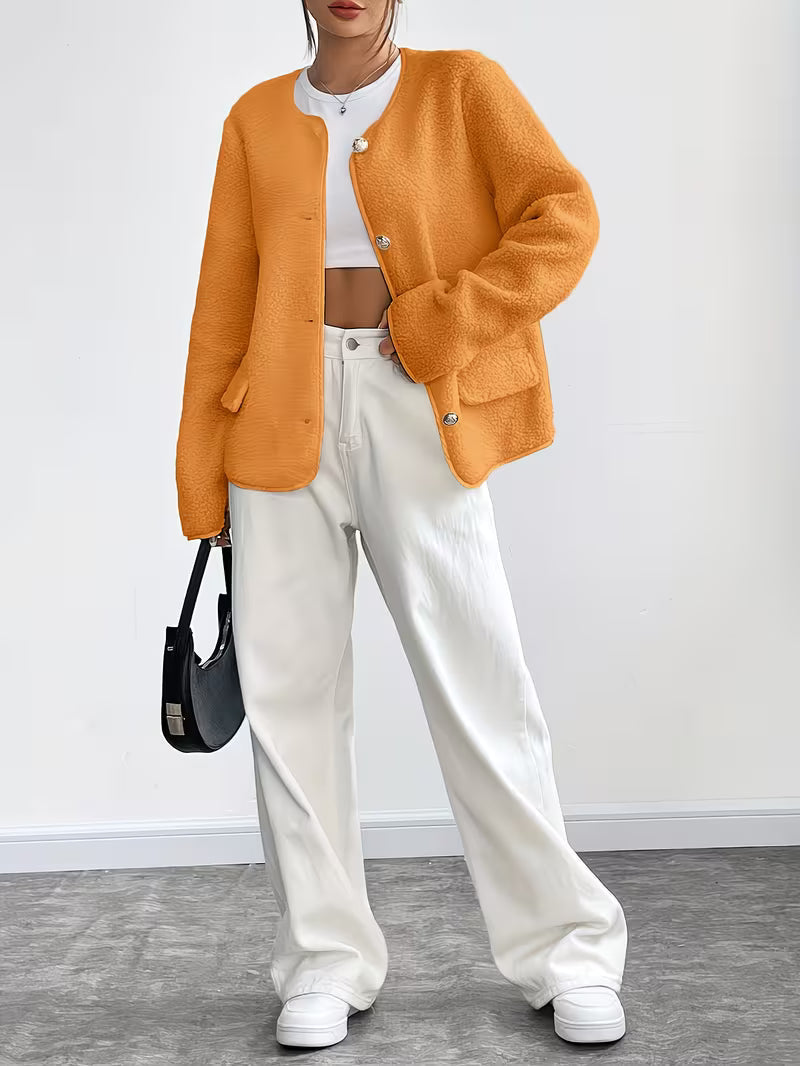 Viktorija - Casaco Elegante Com Gola Redonda e Botões