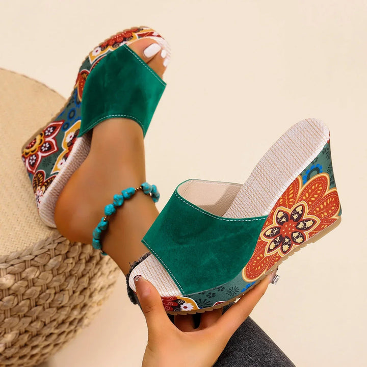 Laerke - Sandália Com Salto Em Cunha e Estampado Floral