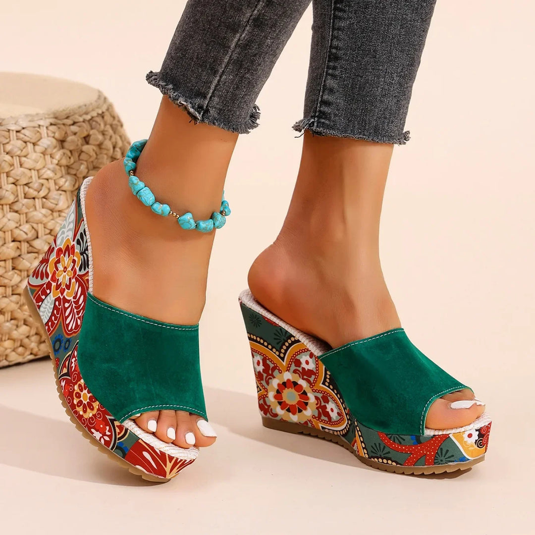 Laerke - Sandália Com Salto Em Cunha e Estampado Floral