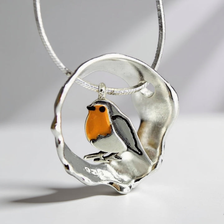 Lien - Colar Com Pingente Robin
