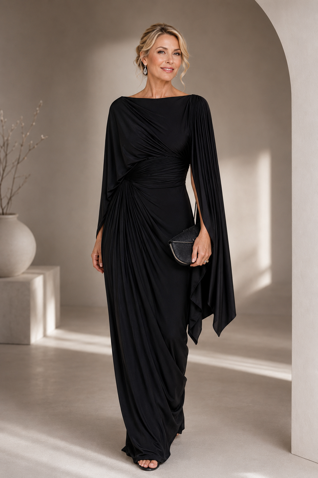 Mirona - Vestido Maxi Plissado Com Capa