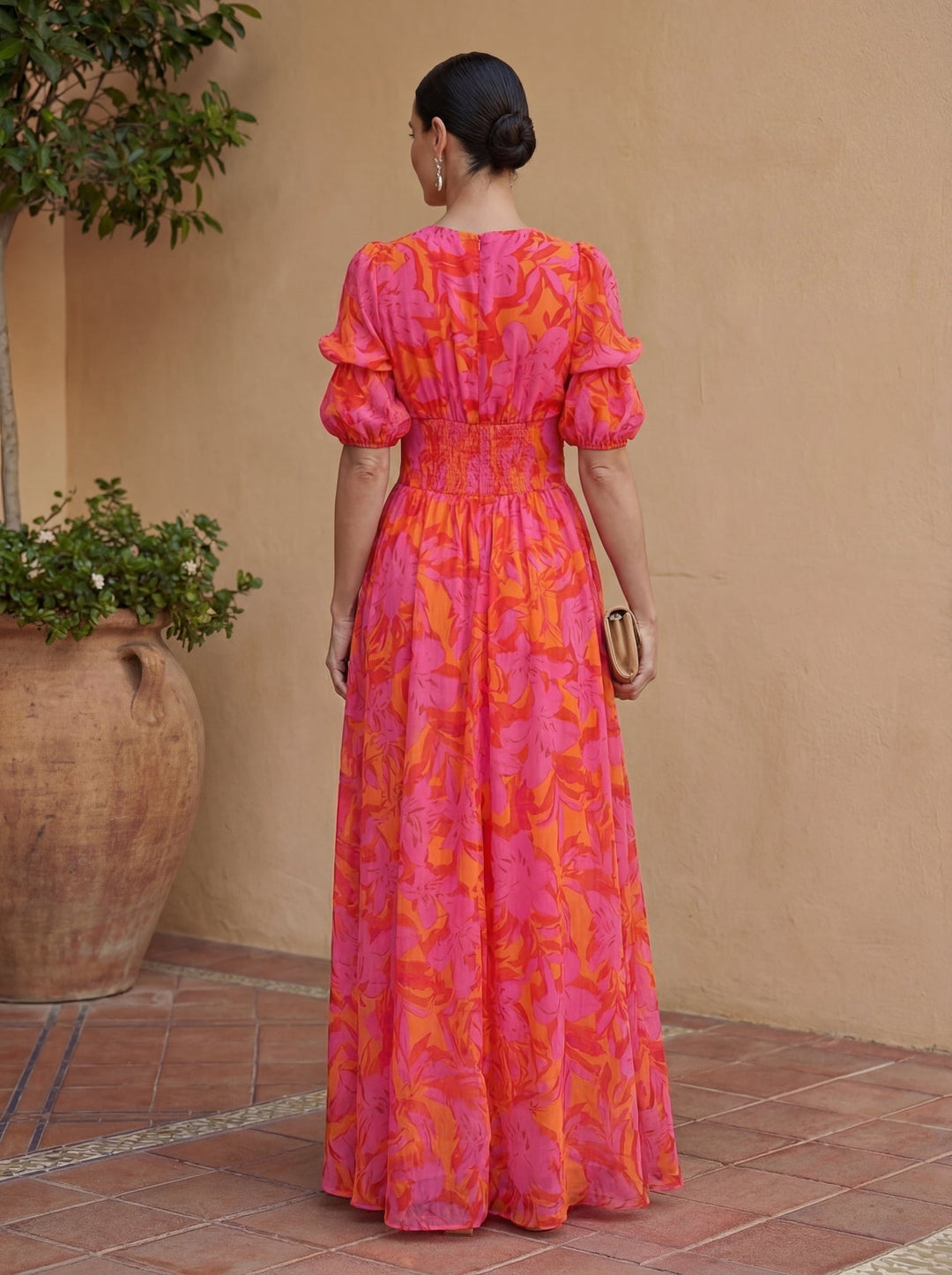 Zinnia - Vestido Maxi com Decote em V e Padrão Floral Vibrante
