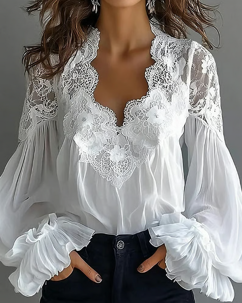 Katija - Blusa Com Renda Floral e Mangas Largas