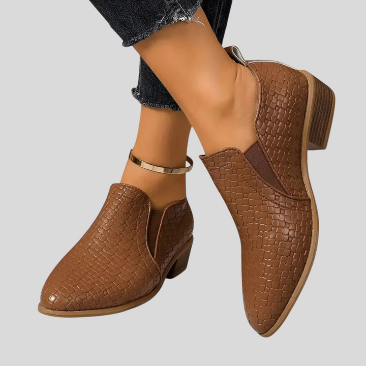 Sekyeda - Bota De Cano Curto Com Salto Em Bloco