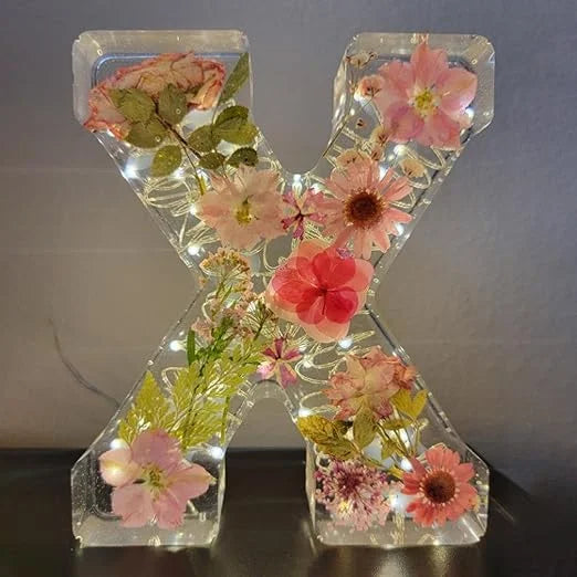 FloraShine - Candeeiro Noturno Artesanal em Resina Com Flores