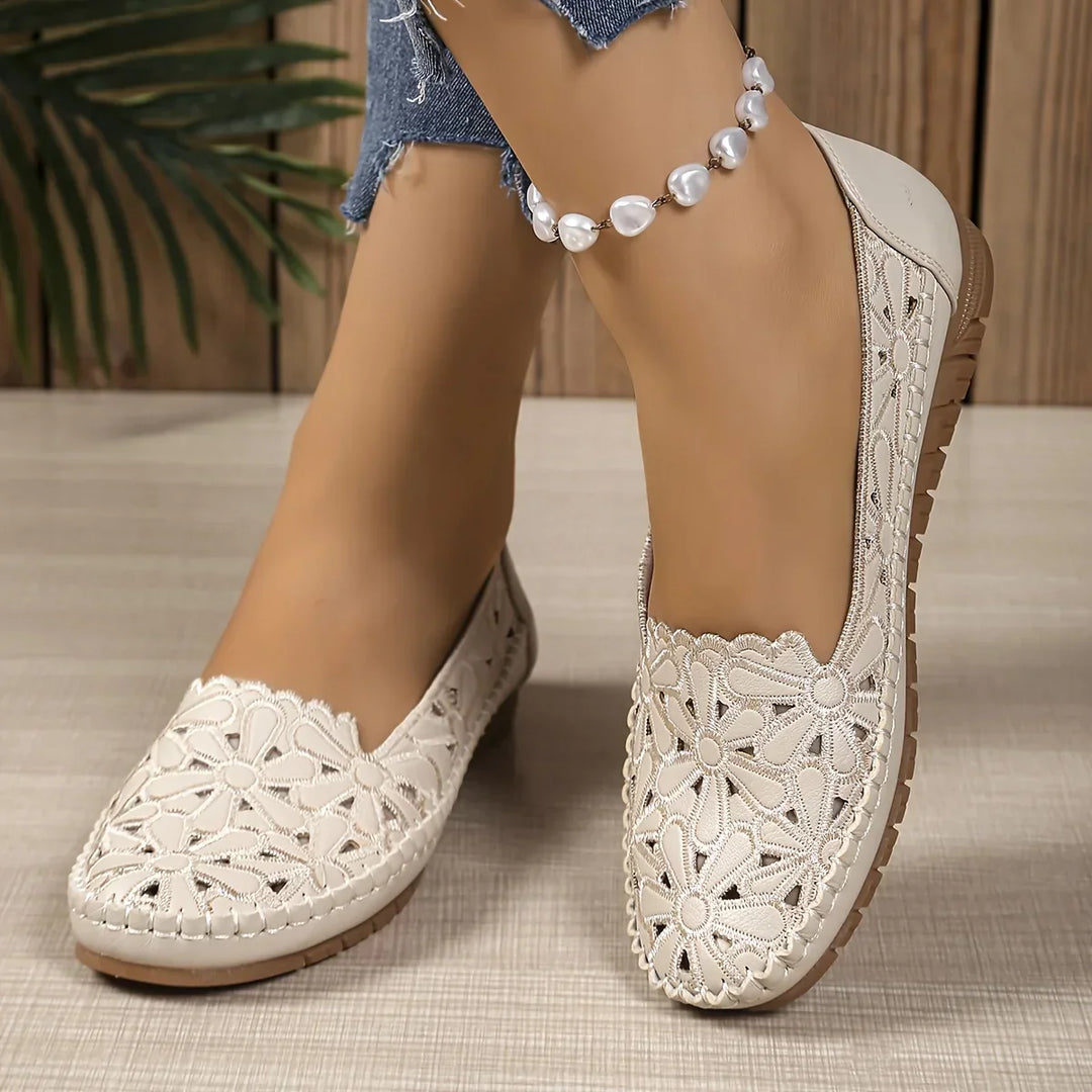 Inessa - Sapatos Ortopédicos Elegantes com Recortes