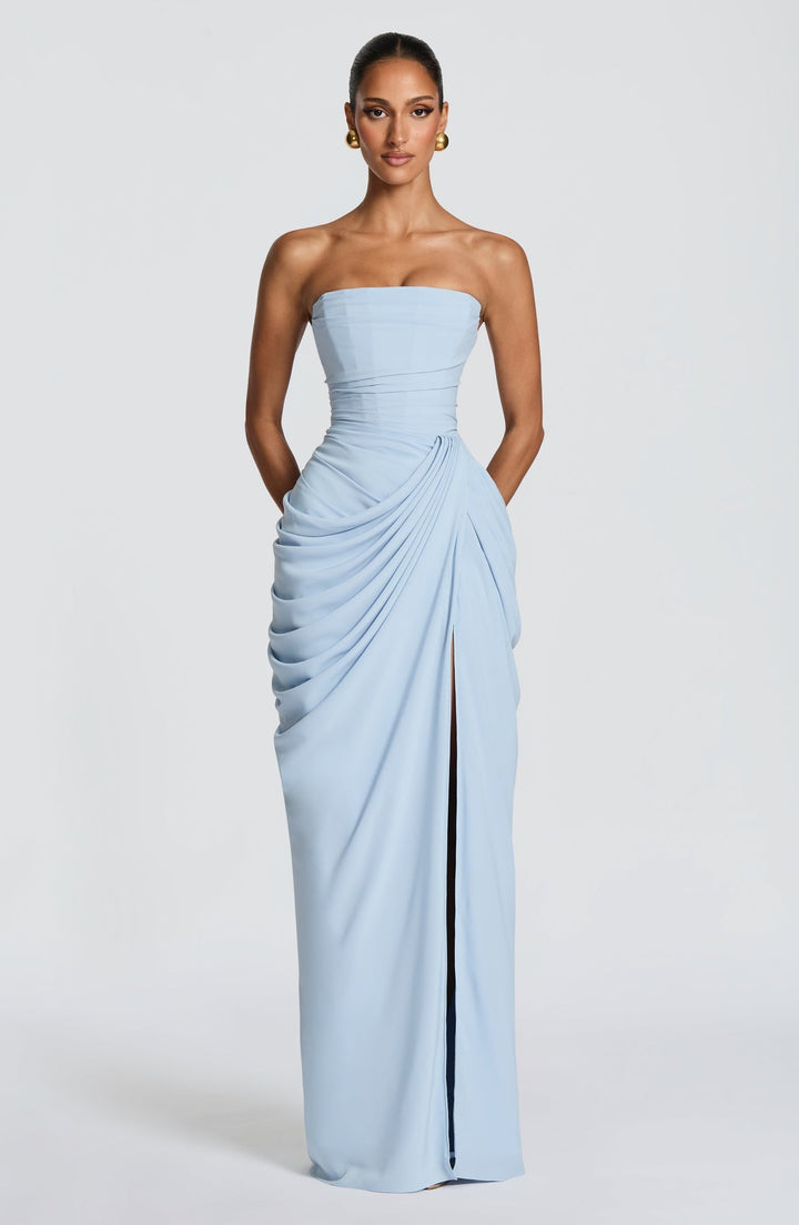 Sabrina - Vestido maxi sem Alças com corte Escultural e Fenda