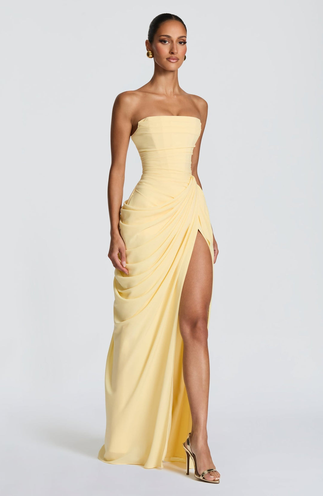 Sabrina - Vestido maxi sem Alças com corte Escultural e Fenda