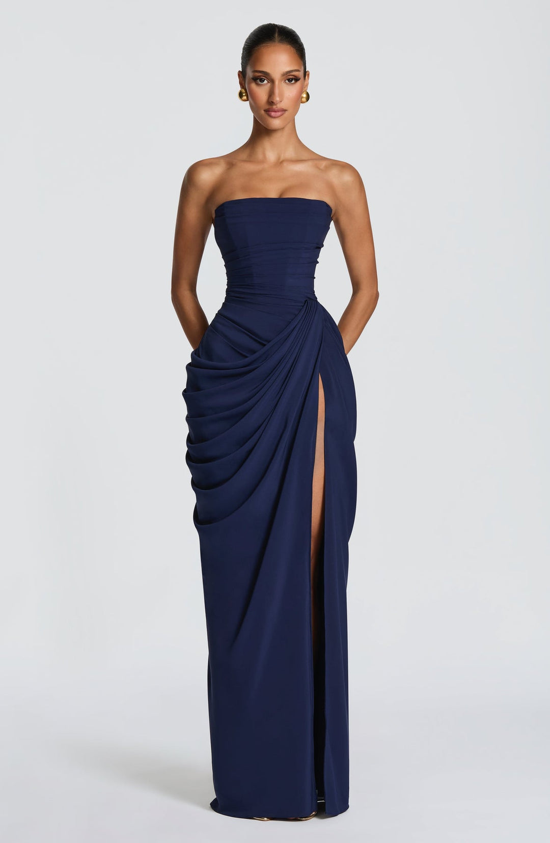 Sabrina - Vestido maxi sem Alças com corte Escultural e Fenda