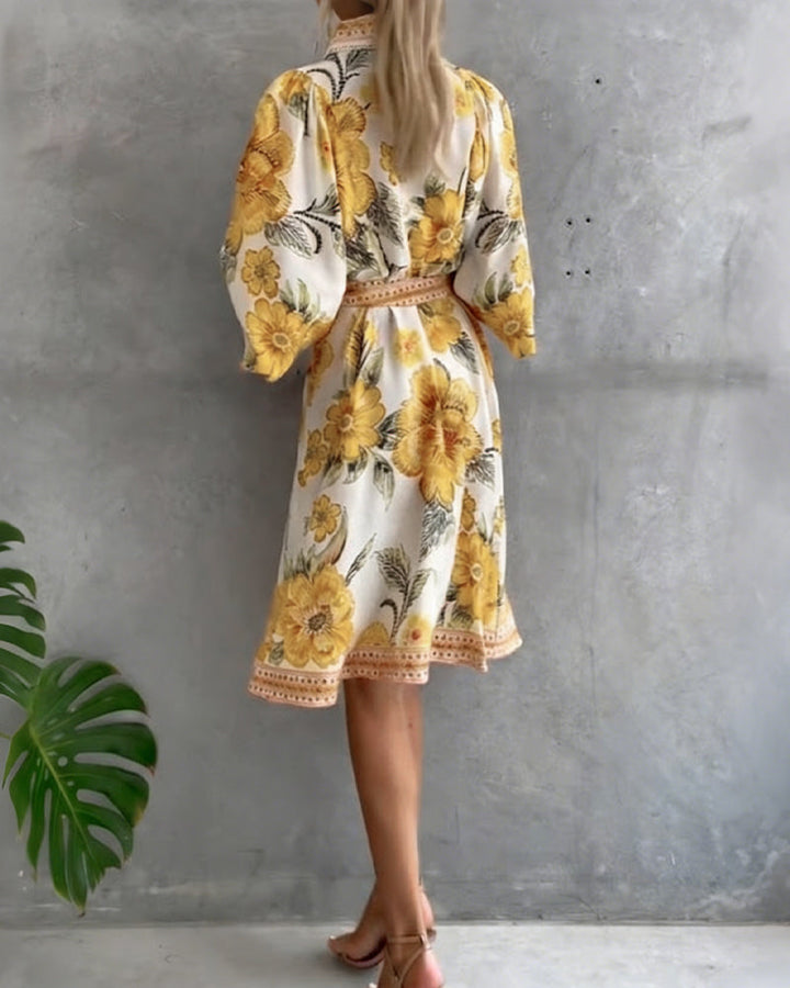 Nylera - Vestido Com Mangas Largas e Gola Recortada
