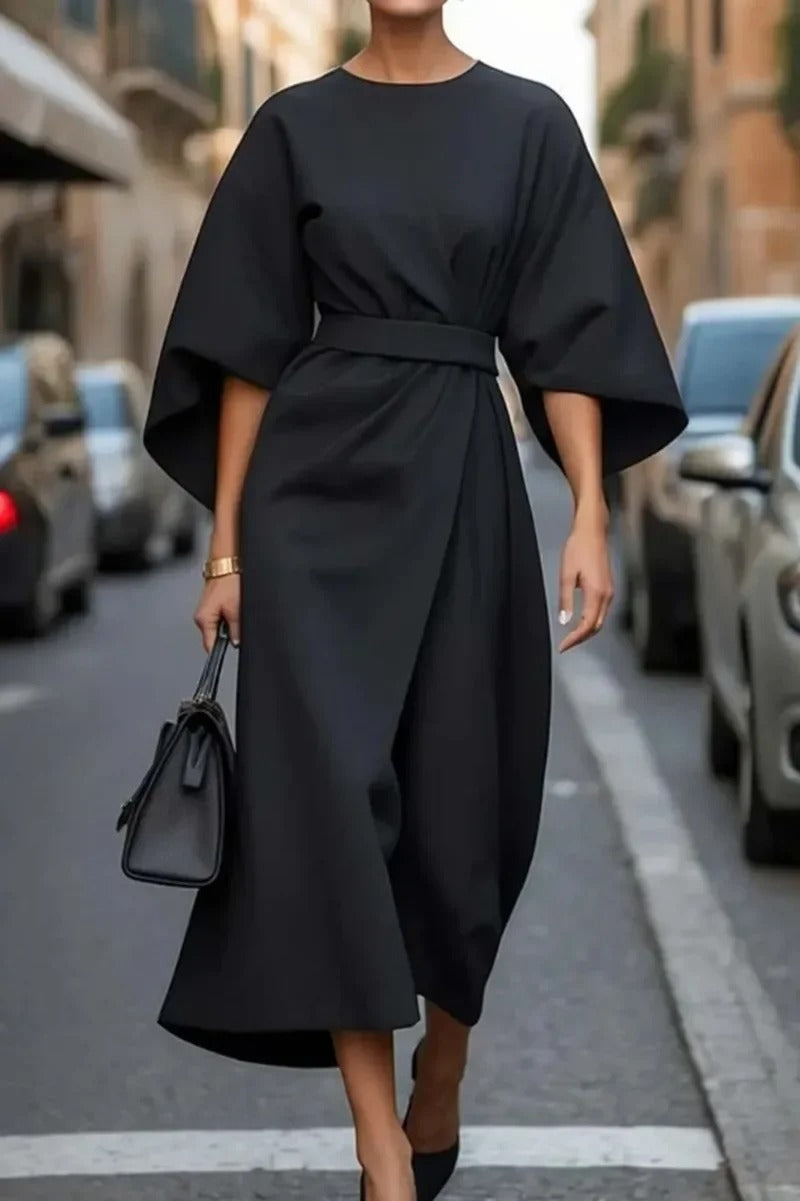 Rita - Vestido Elegante Com Mangas Curtas e Cinto