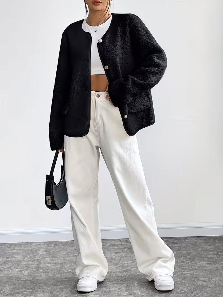 Viktorija - Casaco Elegante Com Gola Redonda e Botões