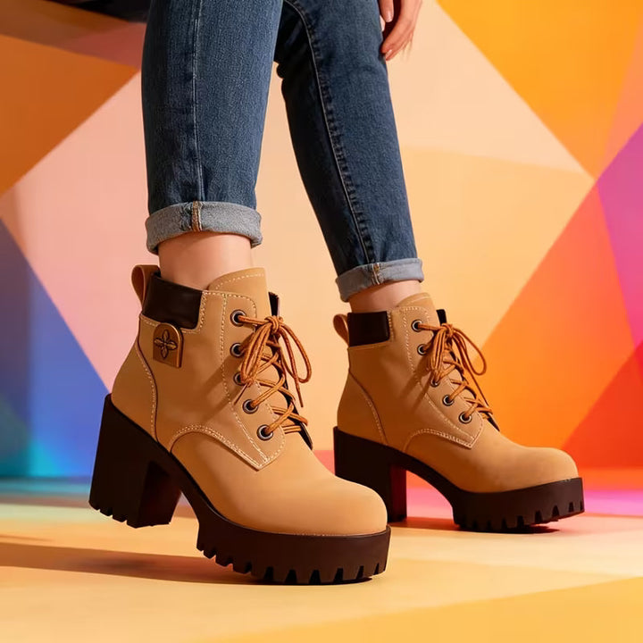 Donjeta - Botas de Cano Curto Com Salto Grosso e Atacadores