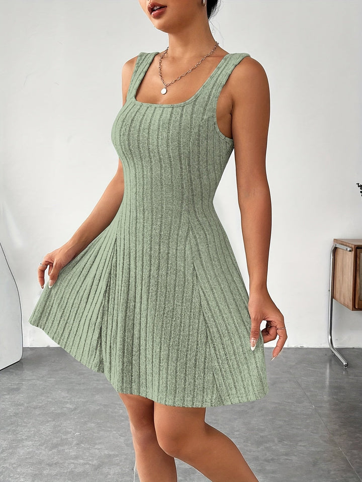 Joaquina - Mini-Vestido Com Textura Canelada e Top Curto com Capuz