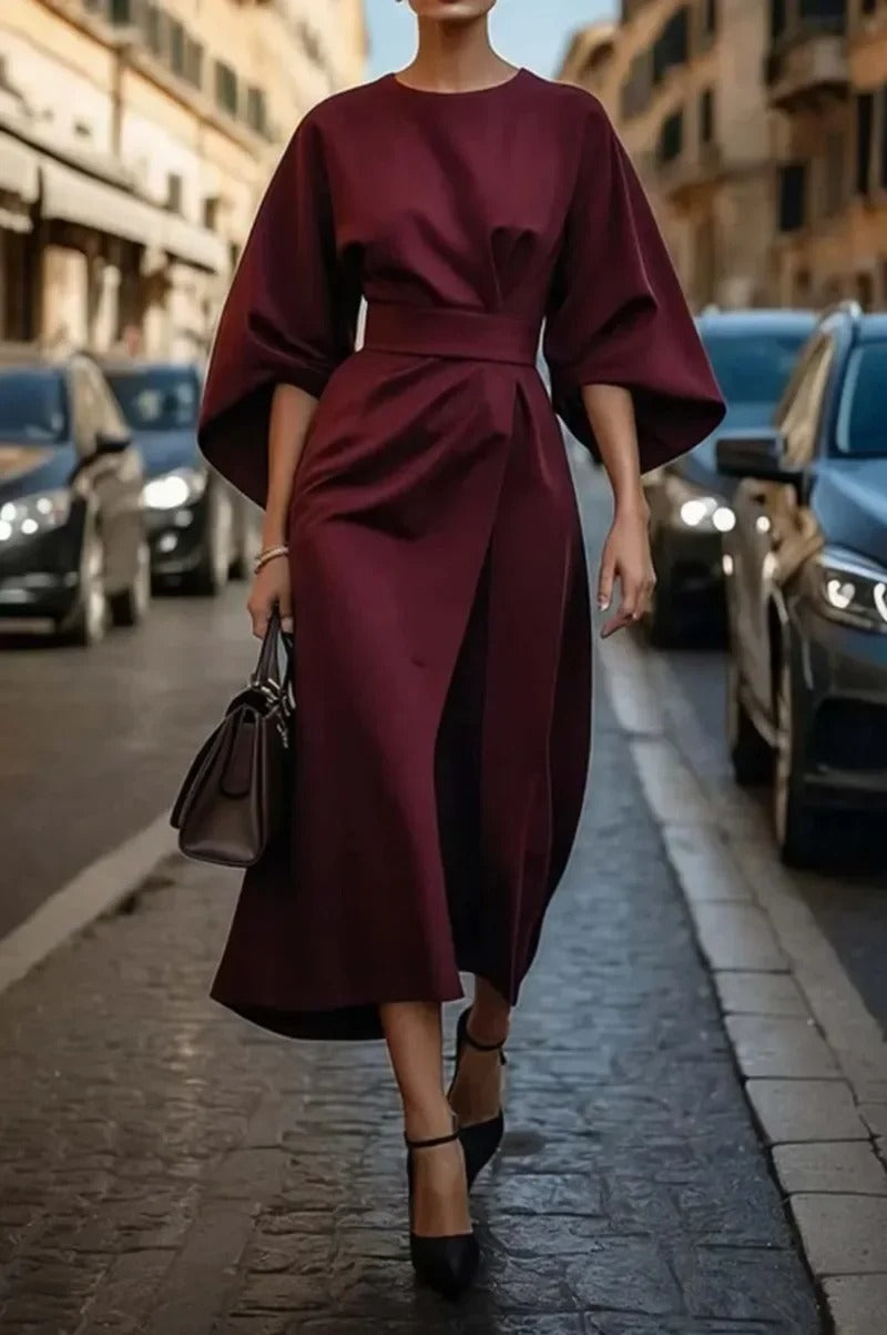 Rita - Vestido Elegante Com Mangas Curtas e Cinto