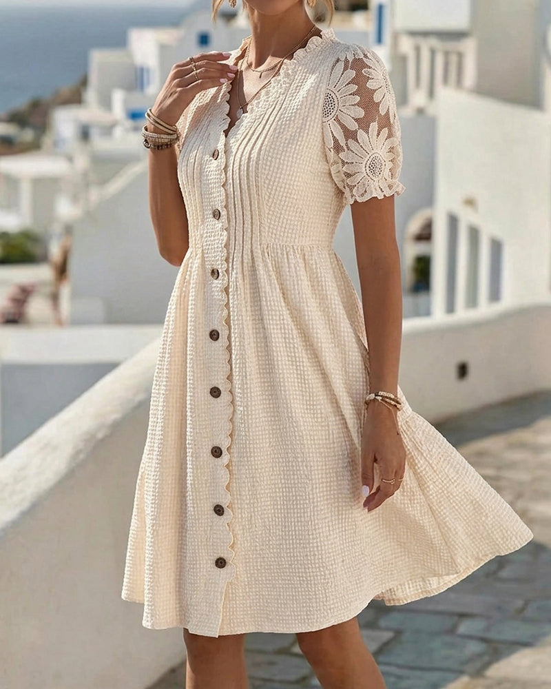 Deneke - Vestido com Mangas Balão e Patchwork em Renda