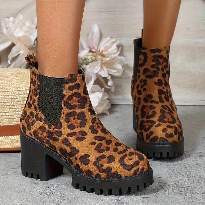 Donjeta - Botas de Cano Curto Com Salto Grosso e Atacadores