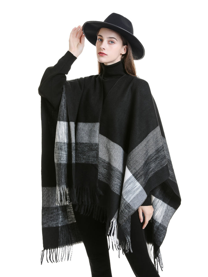 Kyrine - Poncho Com Franjas E Padrão Geométrico