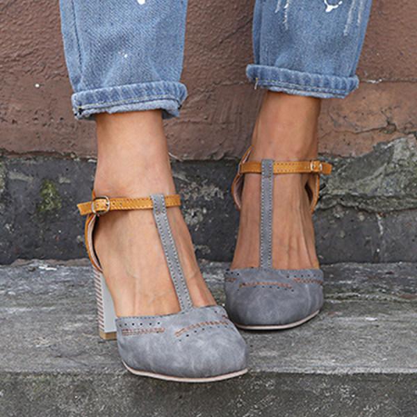 Minha - Sapatos Com Salto Grosso e Tira em T