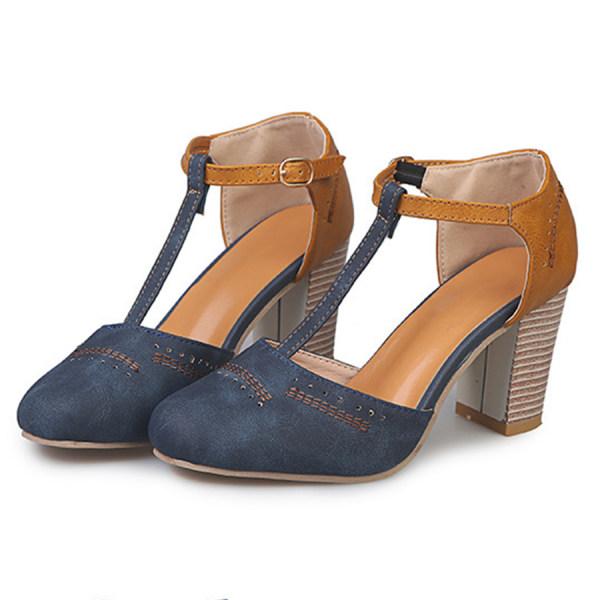 Minha - Sapatos Com Salto Grosso e Tira em T
