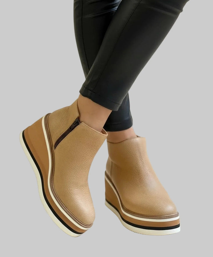 Sevilay - Botas de Cano Curto Com Salto em Cunha e Fecho de Correr