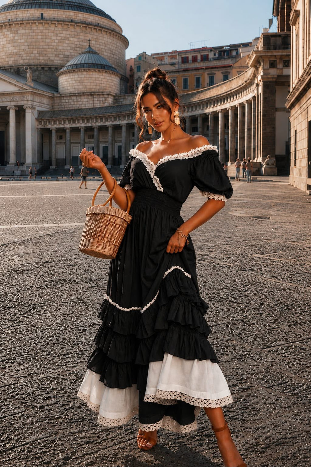 Naeun - Vestido Maxi Com Ombros À Mostra Folhos E Acabamento Em Renda