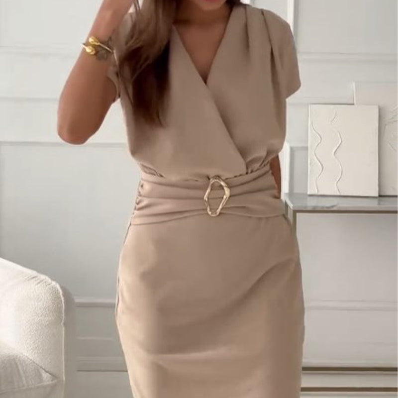 Jaclyn - Vestido curto com Decote em V, Mangas Curtas e Cintura Marcada