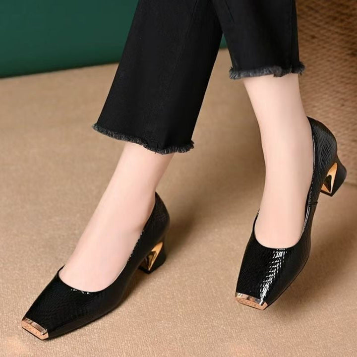 Jeong - Sapatos De Salto Quadrado Com Padrão De Pele De Cobra
